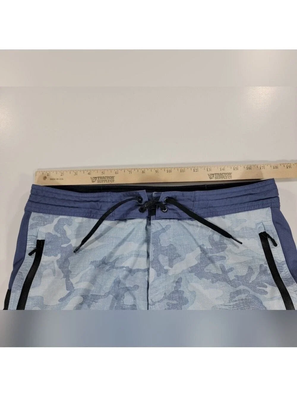 Pelagic High Performance Board Shorts Mens 32 Camo Fish Swim Beach Blue Stretch